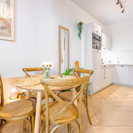 Apartment Newly Renovated Gem, Old Antibes